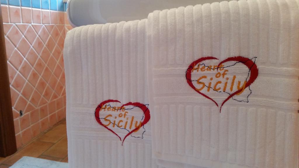 Готель Heart Of Sicily Mistretta Номер фото